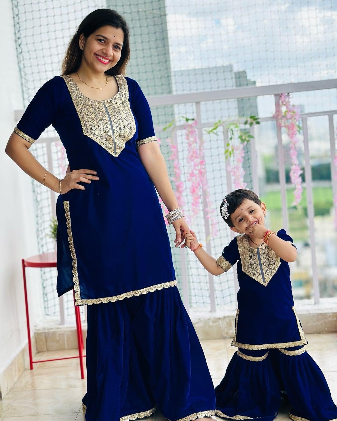 Best Family Photoshoot Poses With Toddlers