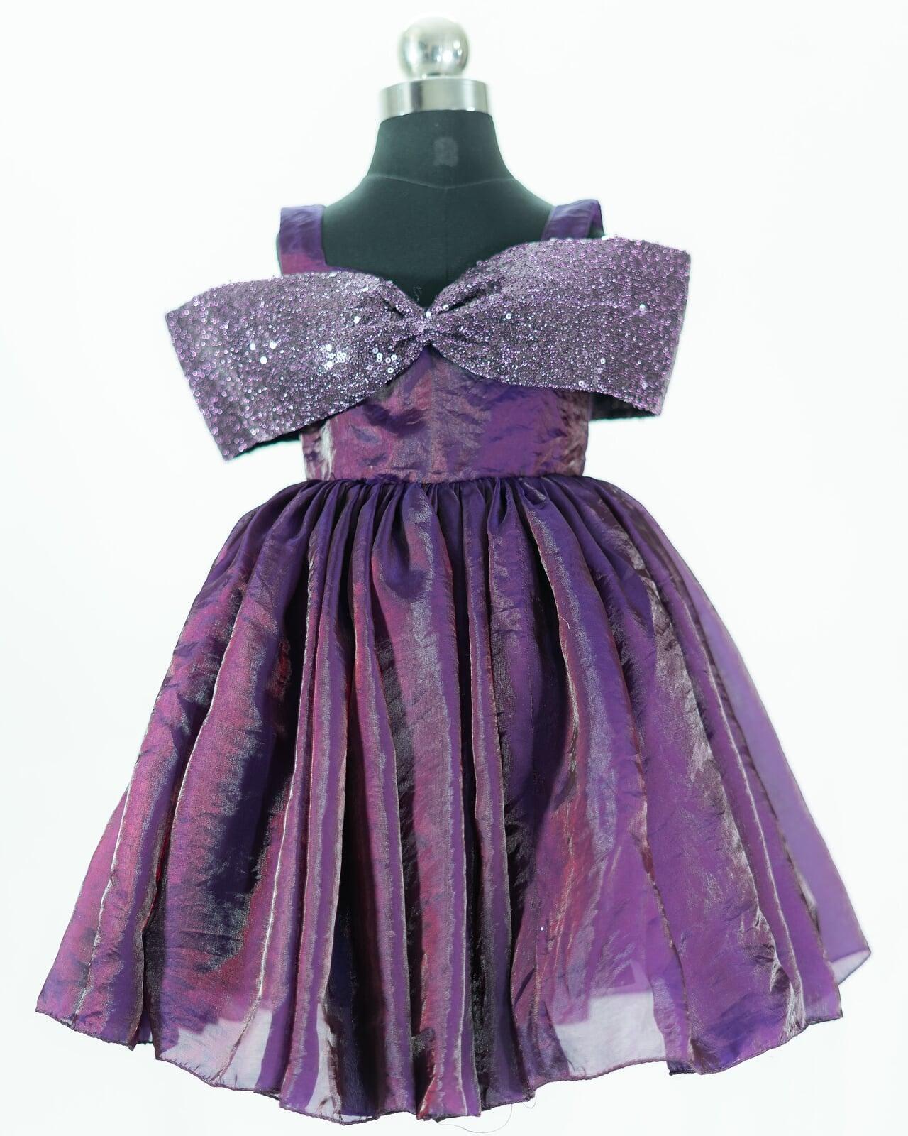 7 Best Diwali Outfits for Your Daughter (Trendy 2025 Styles)