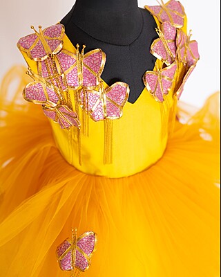 Yellow Dazzlewing Gown Yellow Dazzlewing Gown