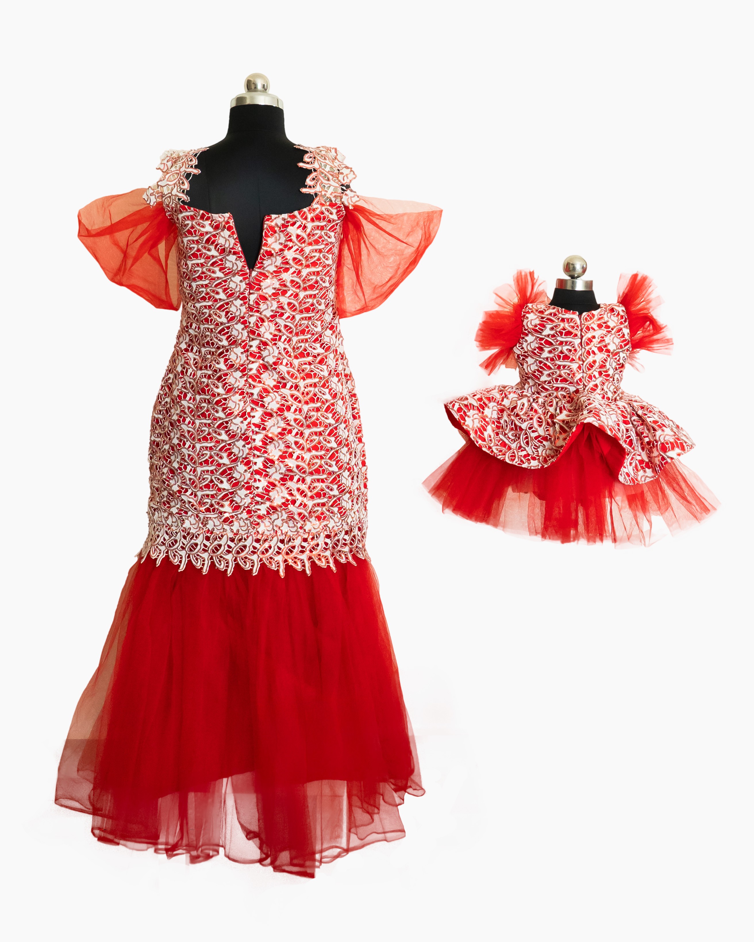 Royal Elegance Mother-Daughter Dress Set with Lace Royal Elegance Mother-Daughter Dress Set with Lace